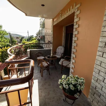 Villa Luxus Maisonette With Garden And Loft,thessaloniki *