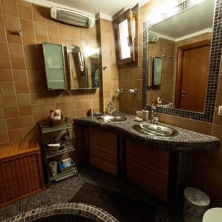 Villa Luxus Maisonette With Garden And Loft,thessaloniki