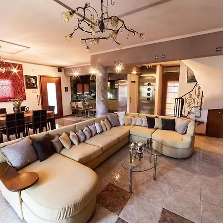Luxus Maisonette With Garden And Loft,thessaloniki Thessaloniki